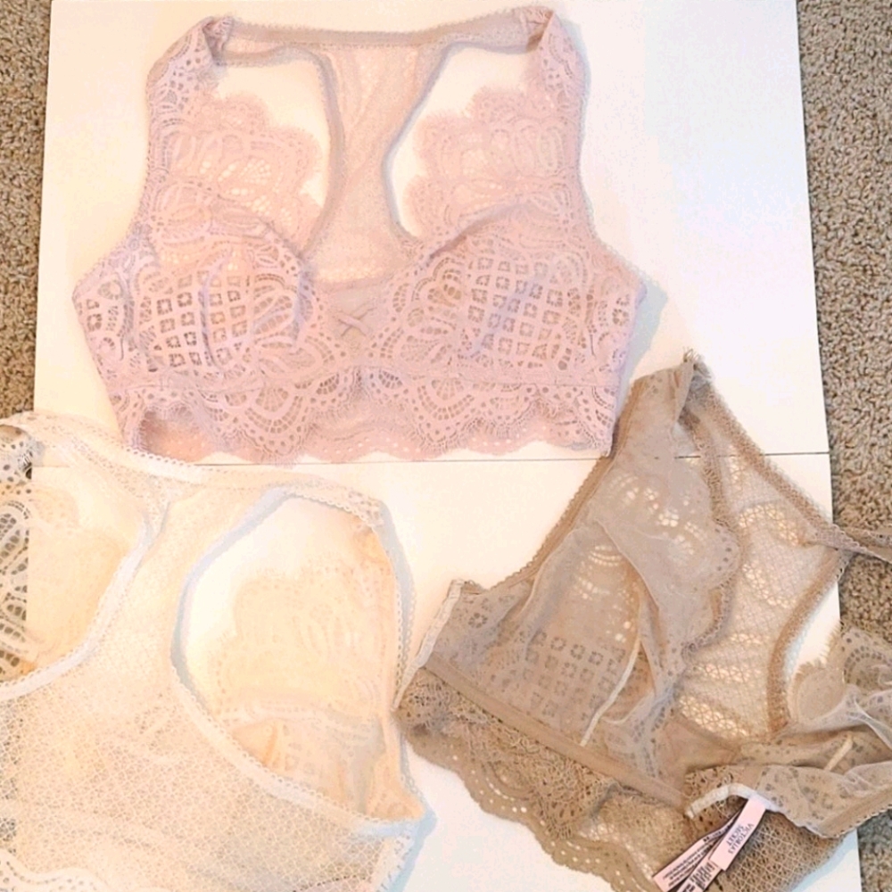Victor's Secret lace bra, racer back